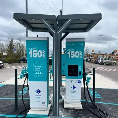 Différents types de bornes de recharge - Borne publique